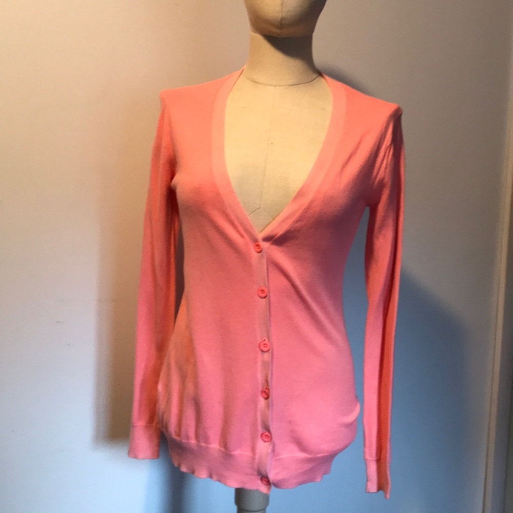 Gap lightweight peach sweater